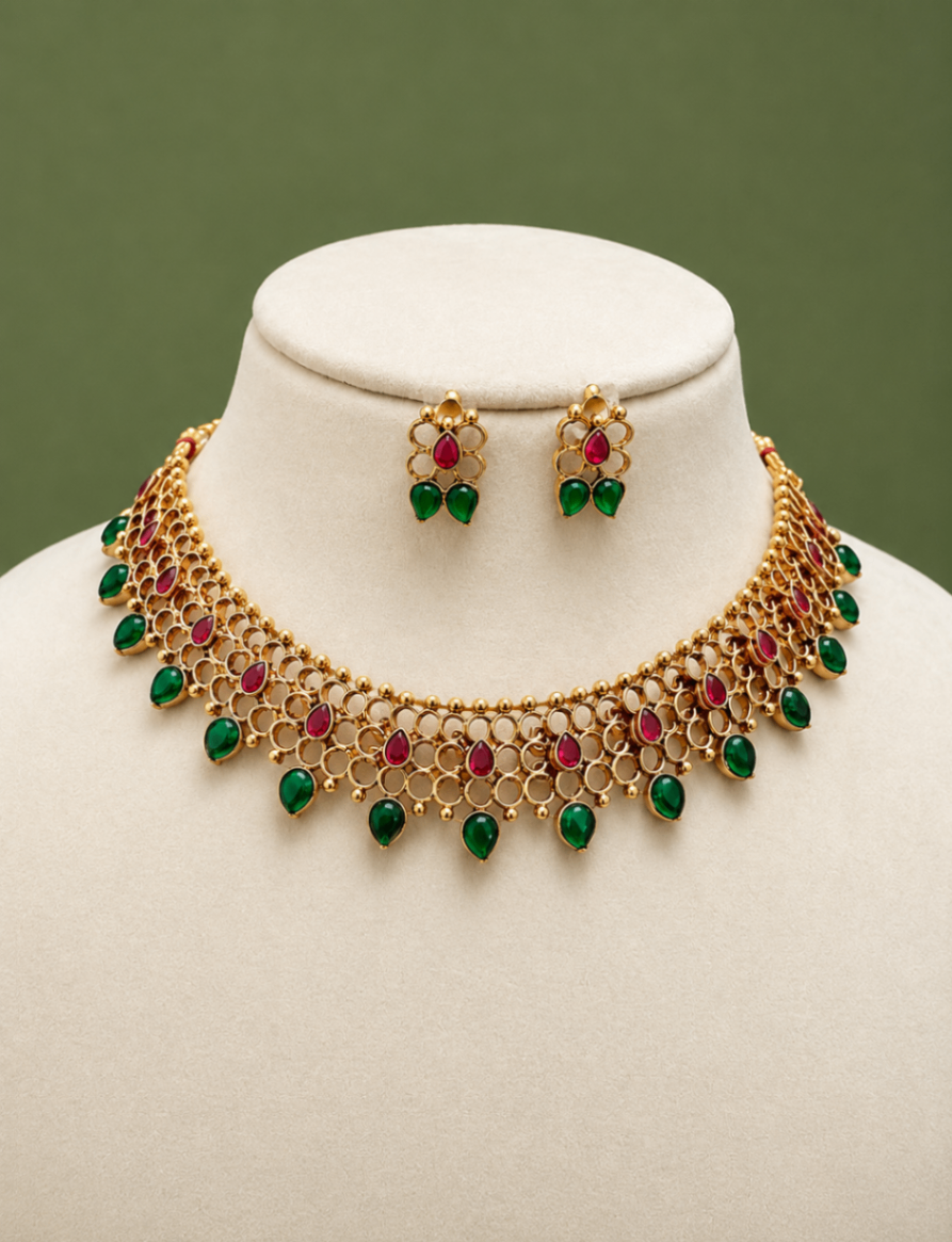 Elegant kemp stone necklace set