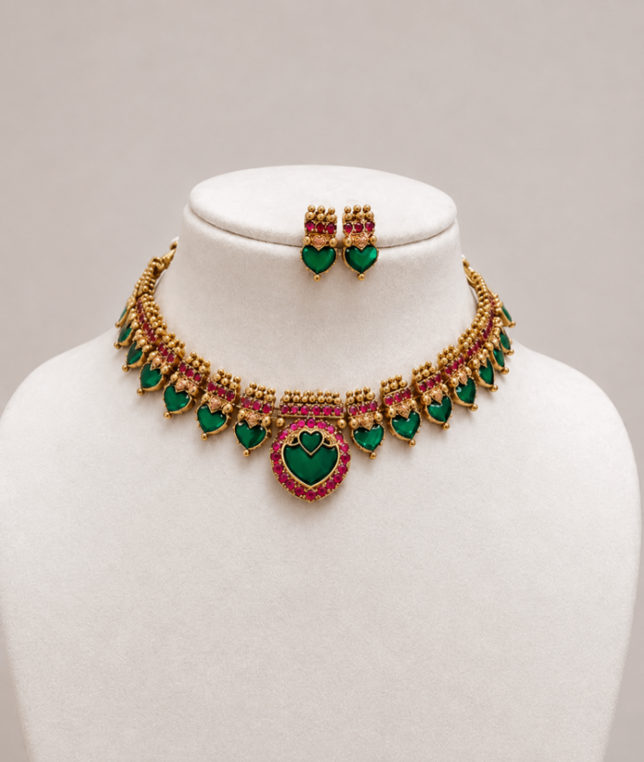 PALAKKA NECKLACE Angle View - Nethiel Jewelry